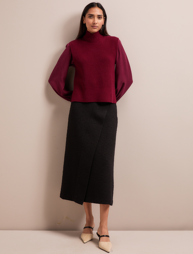 Janie Cashmere Blend Funnel Neck Sleeveless Jumper - Burgundy