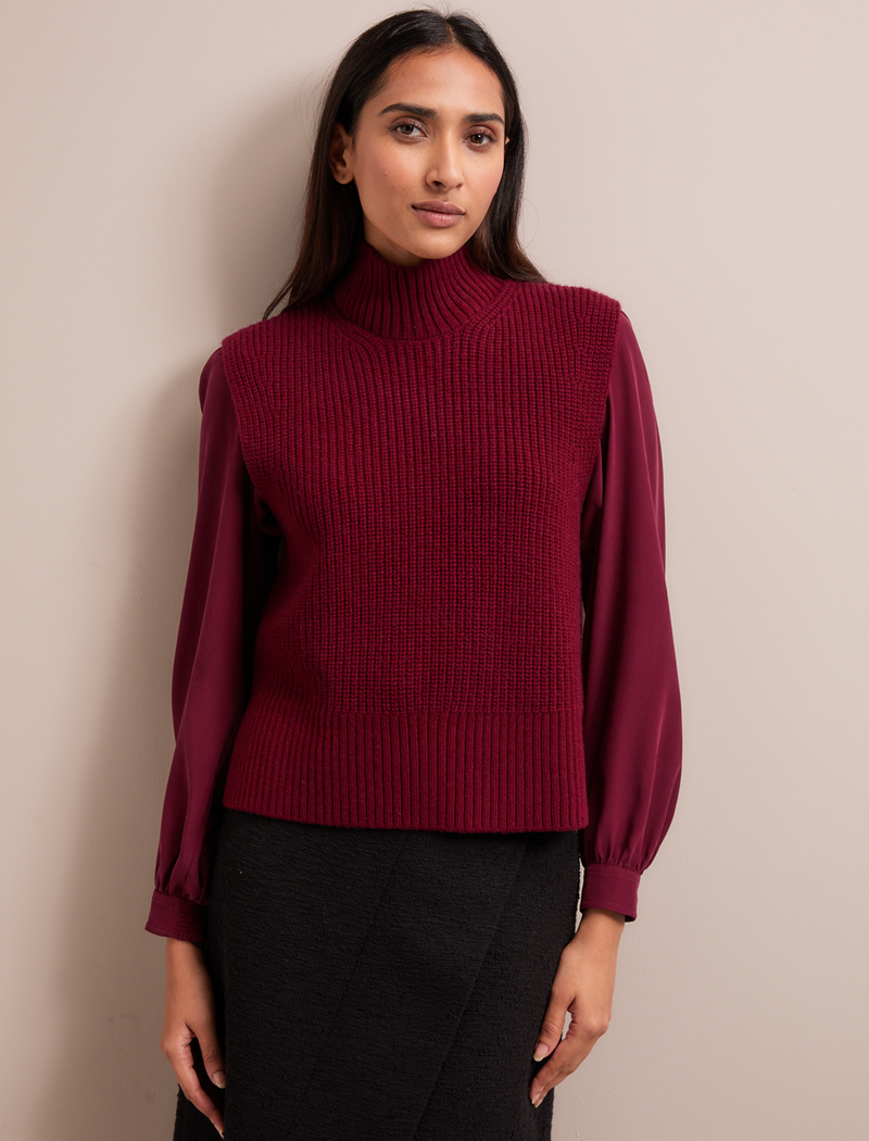 Janie Cashmere Blend Funnel Neck Sleeveless Jumper - Burgundy
