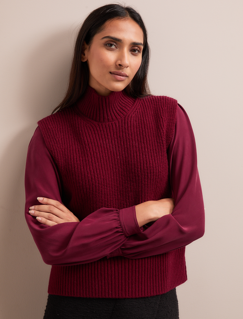 Janie Cashmere Blend Funnel Neck Sleeveless Jumper - Burgundy