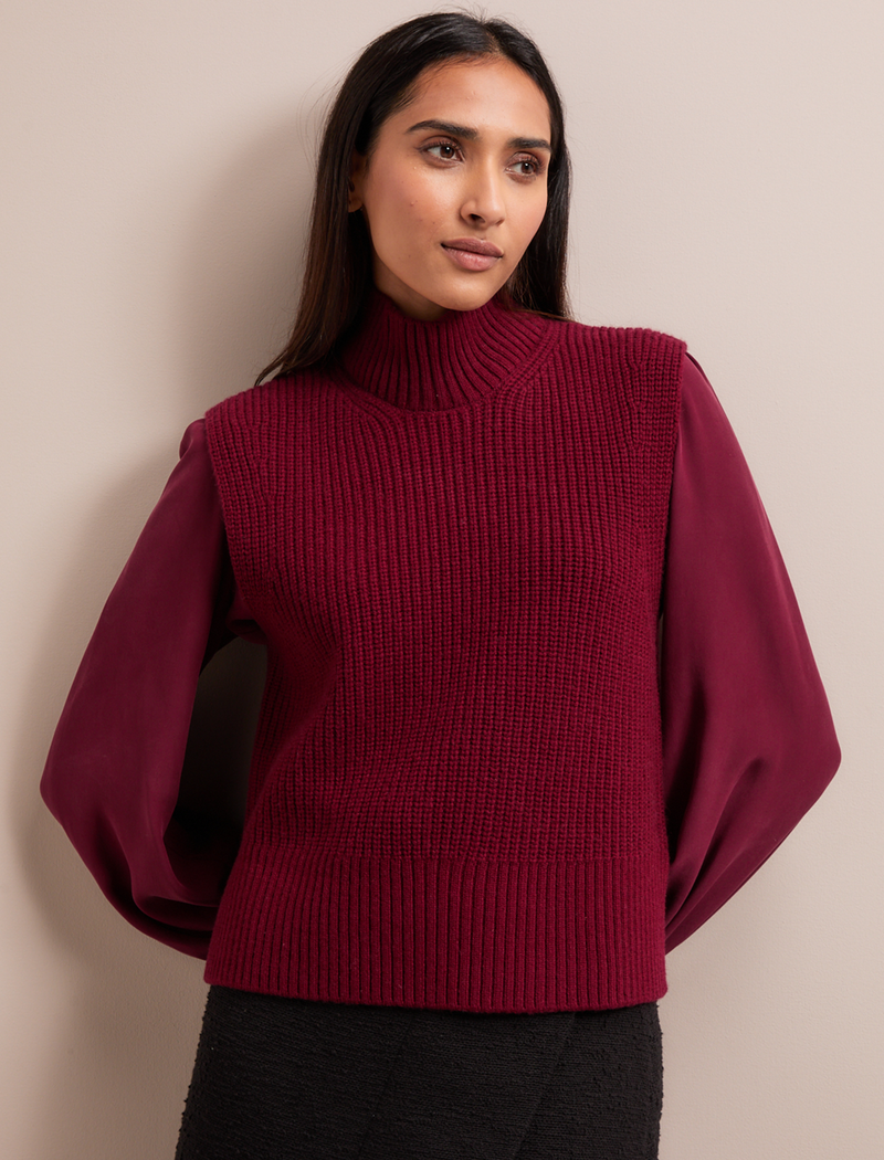 Janie Cashmere Blend Funnel Neck Sleeveless Jumper - Burgundy