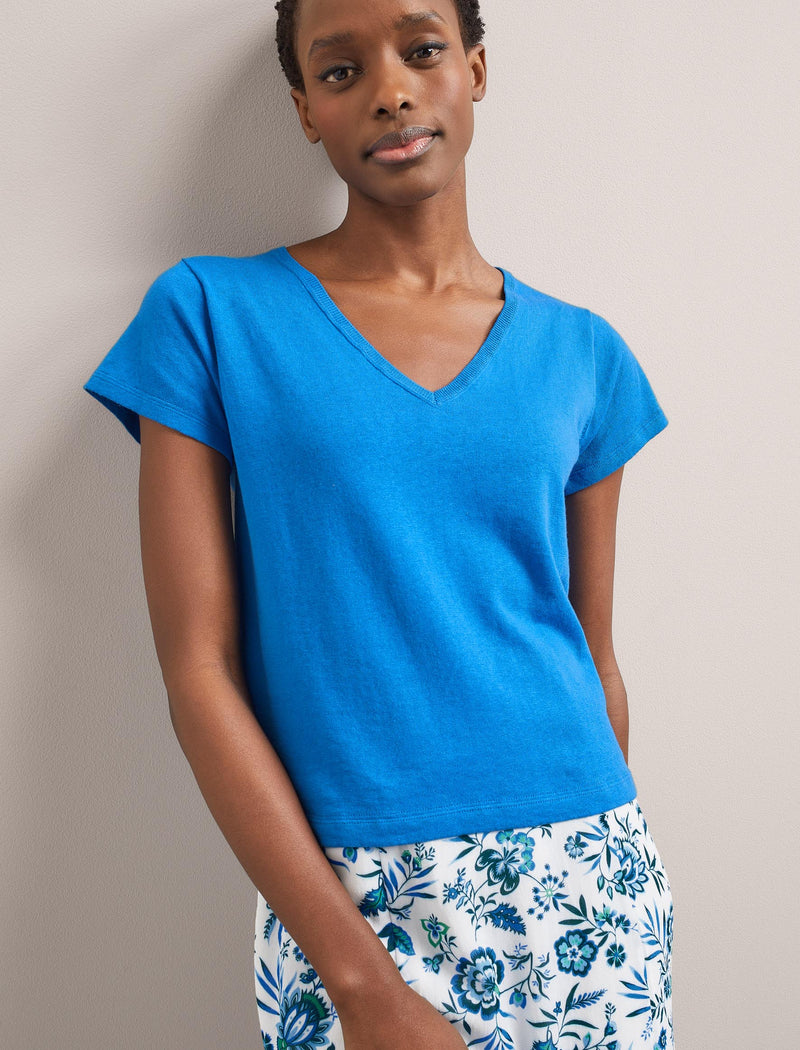 Madison Linen Blend V Neck Knit T-Shirt - Bright Blue