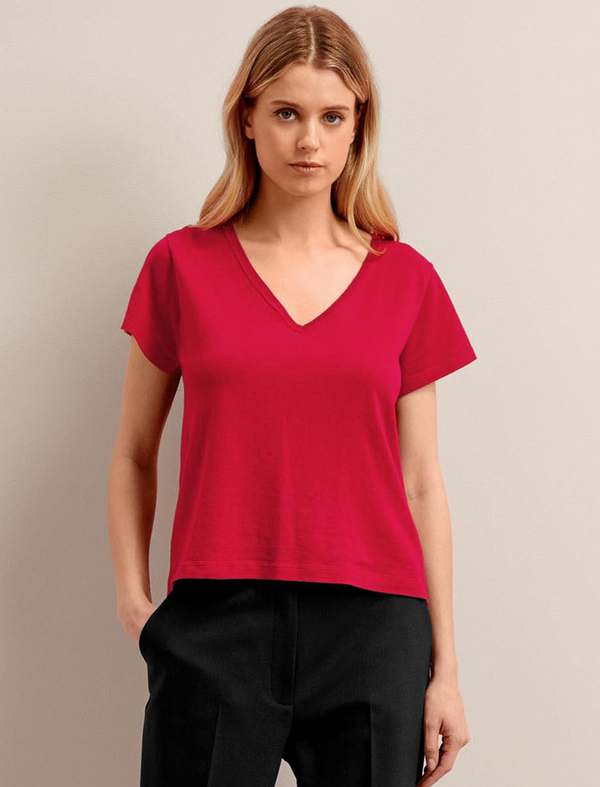 Madison Linen Blend V Neck Knit T-Shirt - Red