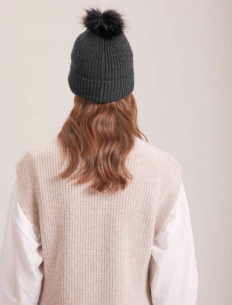 Beata Wool Hat - Charcoal