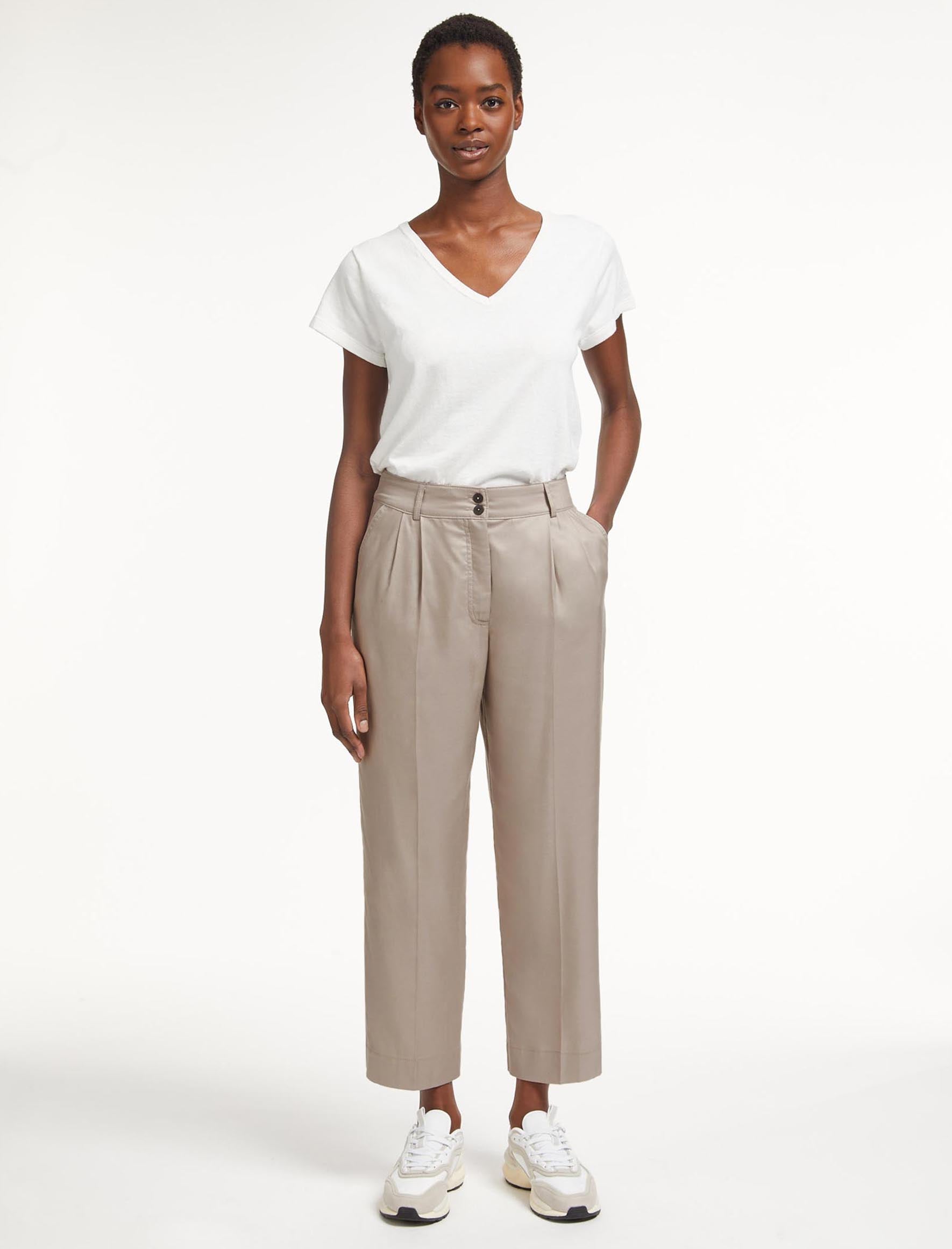 Tegan Pleated Wide Leg Cropped Trousers in Taupe
