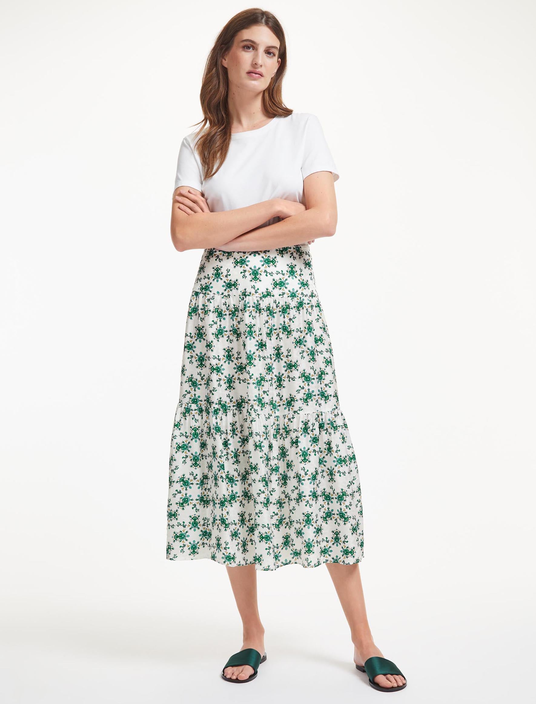 Long floral new arrivals skirt 4 inch