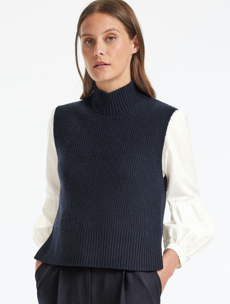 Janie Sleeveless Funnel Neck Jumper in Navy